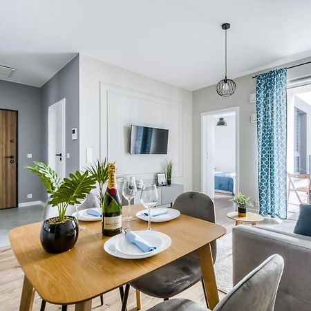 Warsaw Inside Airport & Business Premium Apartment Exterior foto